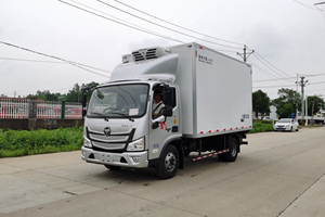 福田歐馬可4.2米156馬力冷藏車
