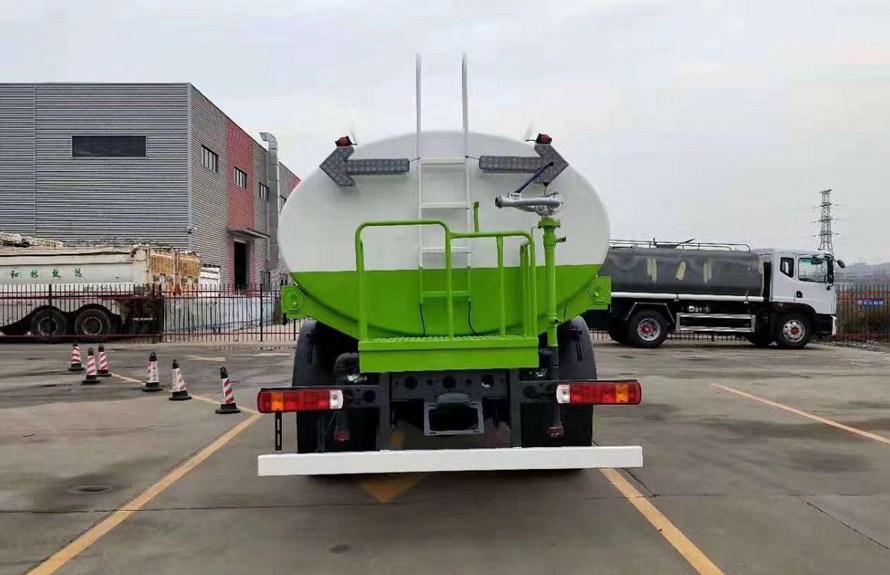 北京14吨洒水车整车图片D