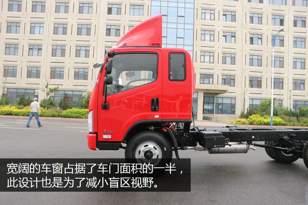 解放虎V全落地平板清障车图片(九) 解放虎V全落地平板清障车图片(九)