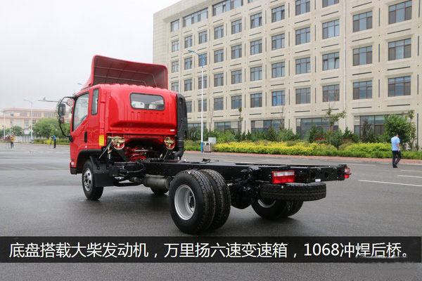 解放虎V全落地平板清障车图片(三十一) 解放虎V全落地平板清障车图片(三十一)
