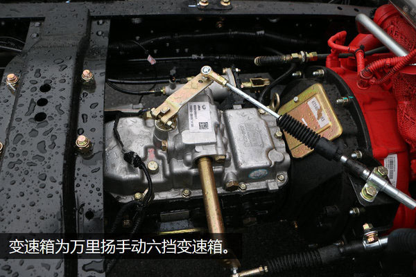 解放虎V全落地平板清障车图片(三十三) 解放虎V全落地平板清障车图片(三十三)