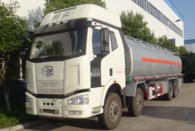 解放23吨四桥油罐车