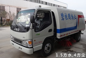 江淮3吨小型扫路车