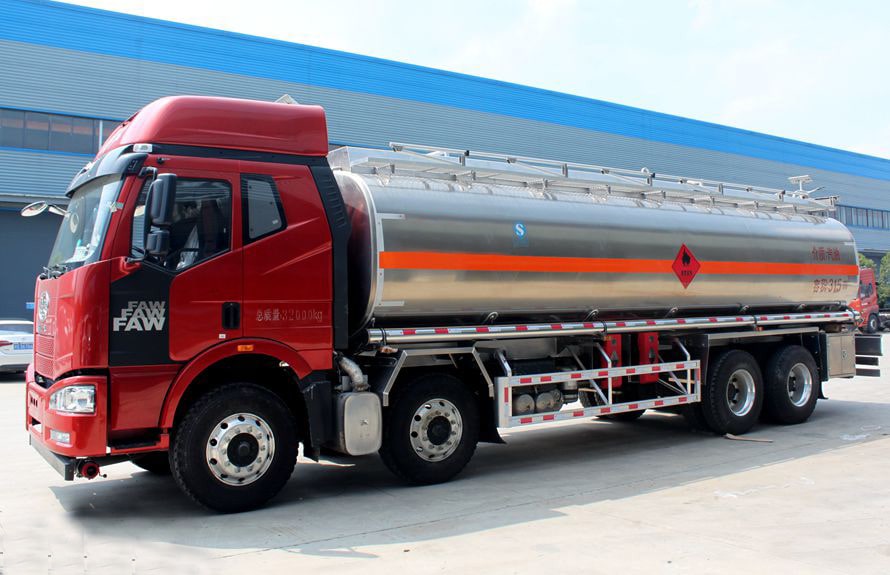 解放前四后八23吨铝合金油罐车价格图片厂家